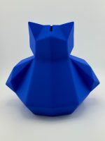 Deep blue low-poly 3D-printed Snorlax coin bank, 18 cm tall, designed with a coin slot and a twist cap at the bottom, ideal for fans of the sleepy Pokémon.