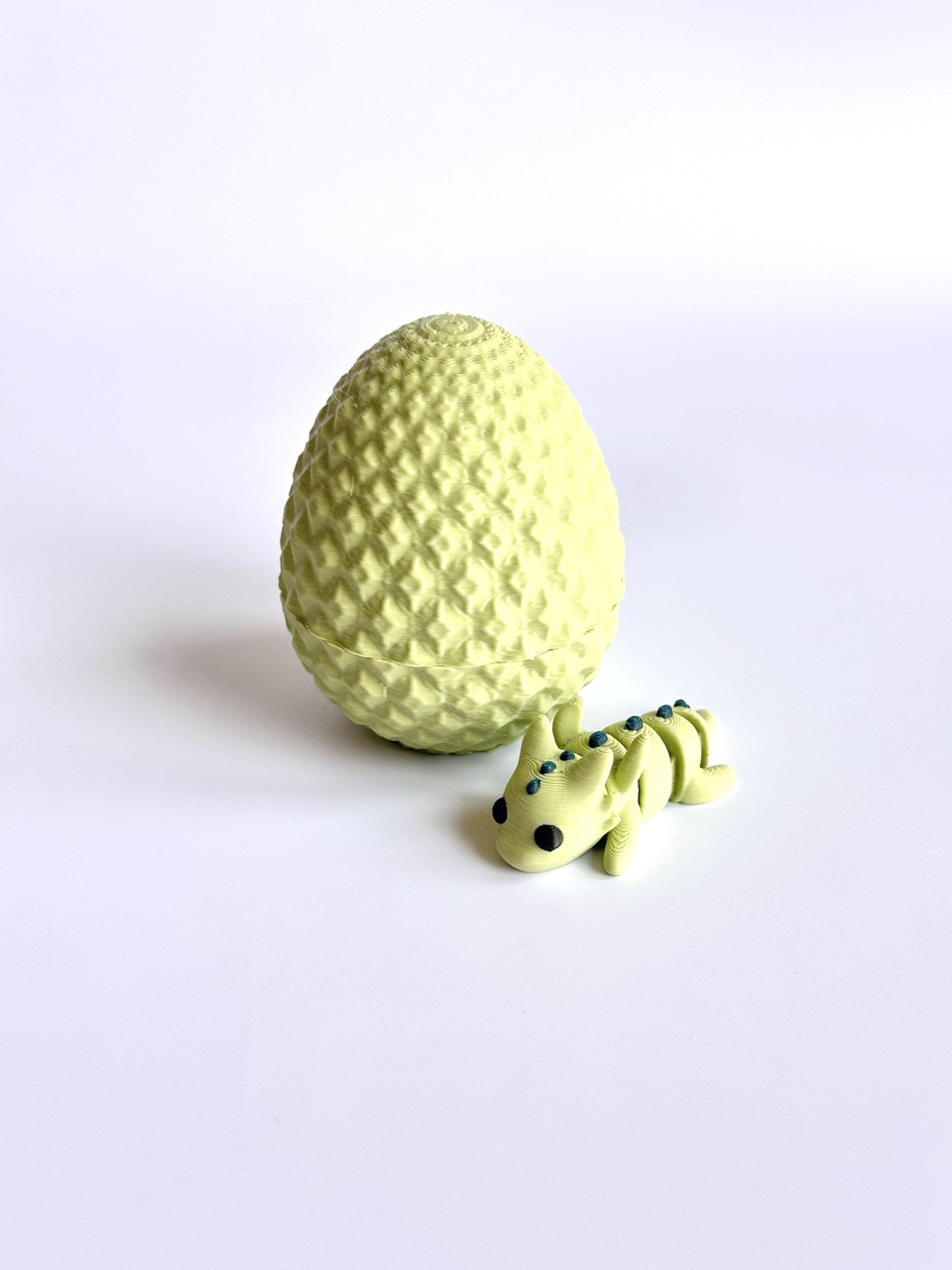 3d-printed-baby-dragon-and-dragon-egg-combo-green