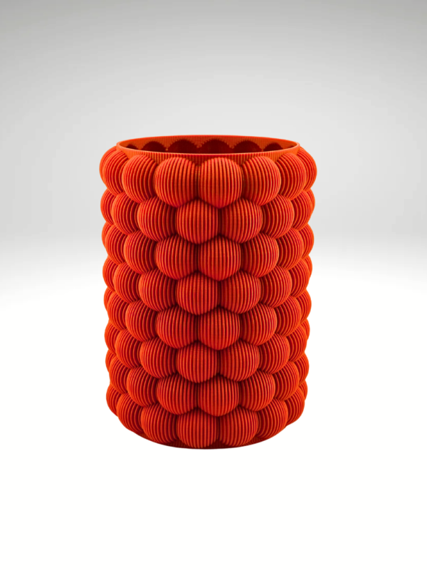 luqaimat-vase-in-red